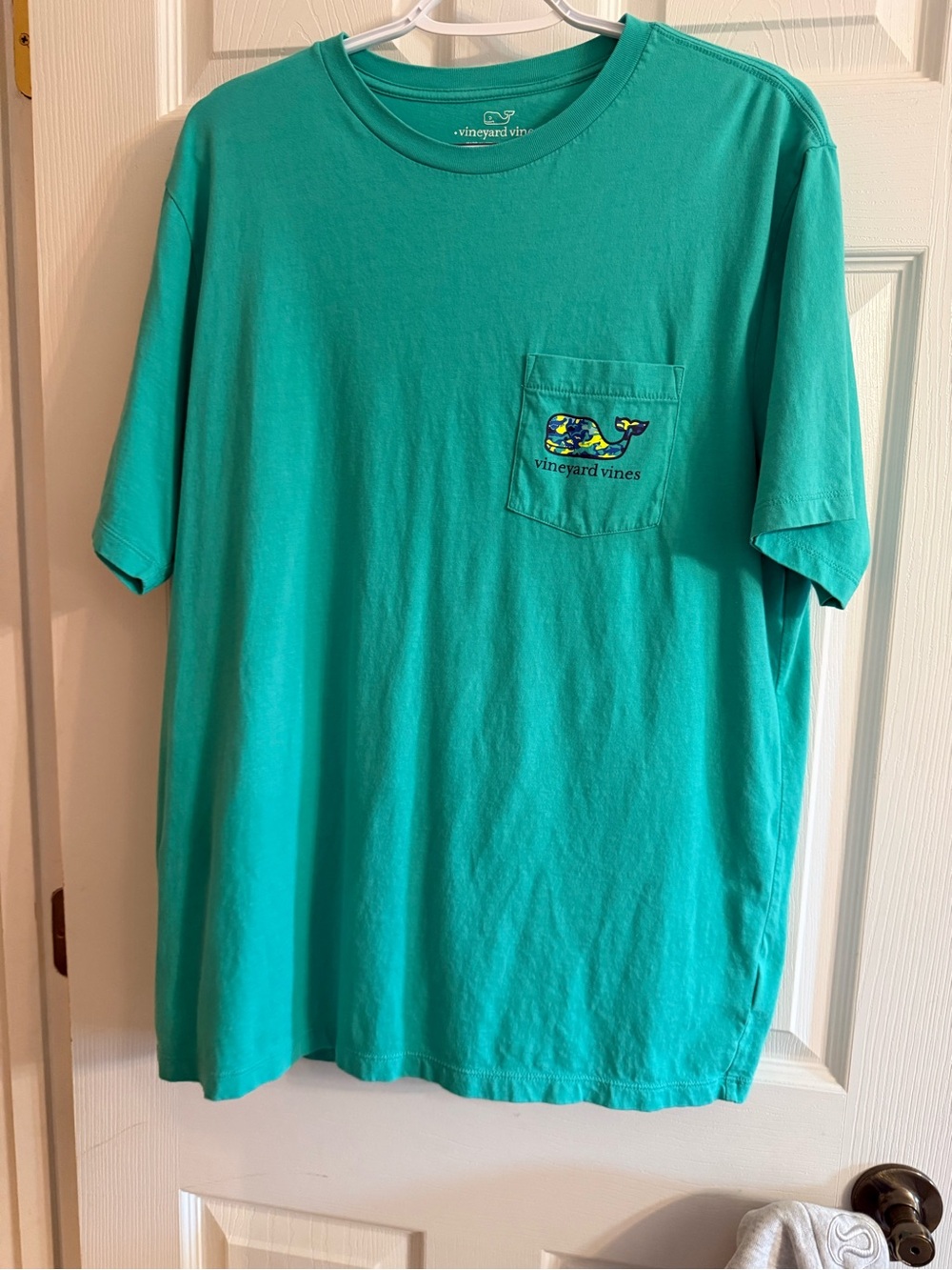 Vineyard Vines Men's Teal Short-Sleeve Pocket Tee with Whale Patch
